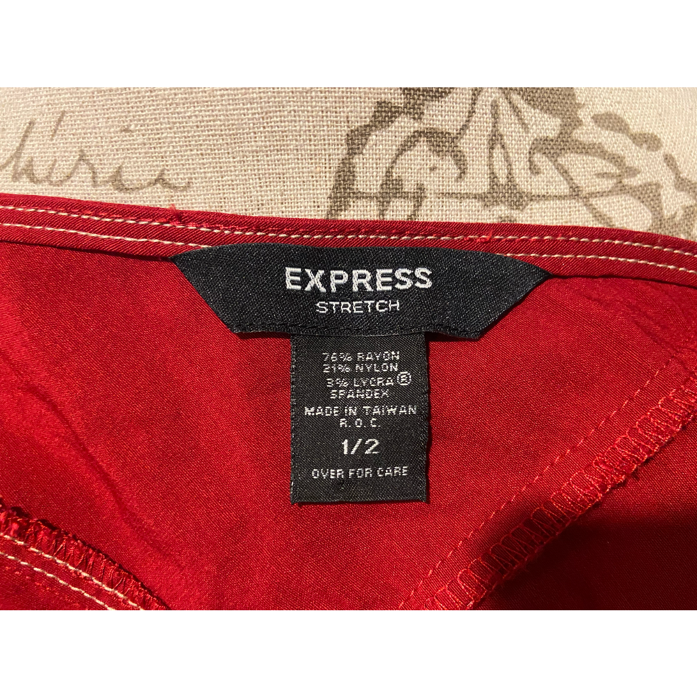 Red Express Dress - Picture 7 of 7
